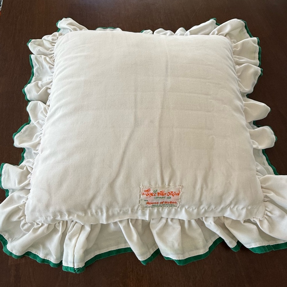 Vintage Strawberry Pillow House of Hatten Ruffle Cottagecore - Picture 4 of 7